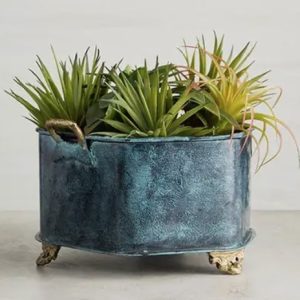 Hexa Embossed Planter Sm
