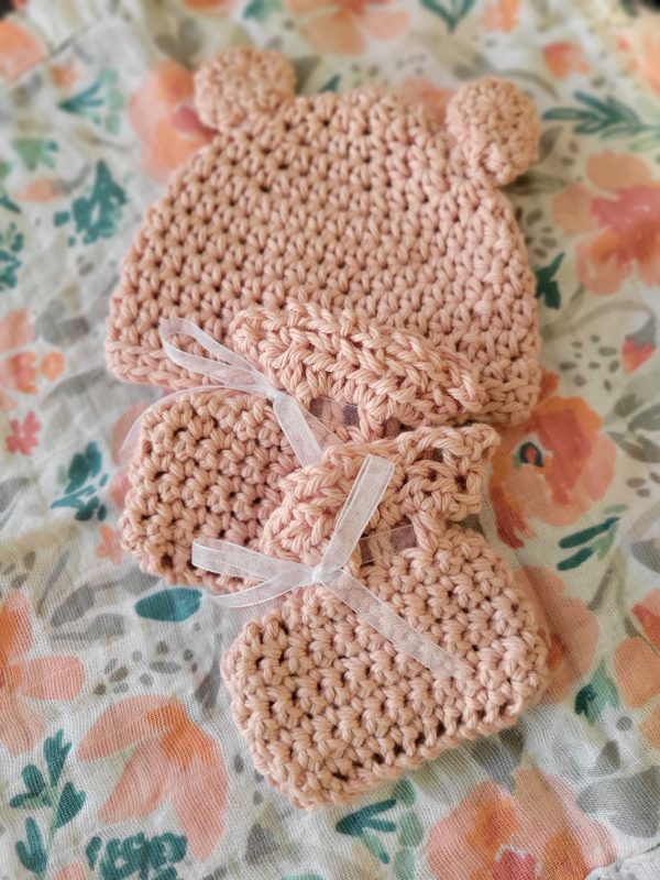 0-3 Hat & Booties-Dusty Pink