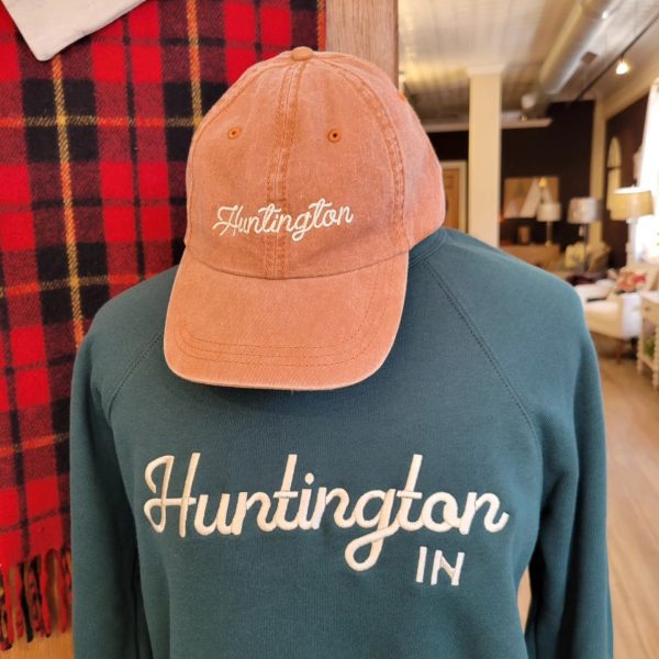 Script Embroidered Crew - L