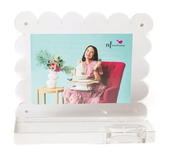 Scalloped Acrylic Frame