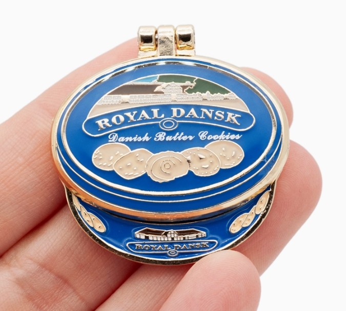 Grandma's Sewing Kit Hinge Pin