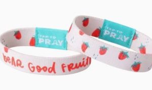 Tap to Pray Good Fruit - XS