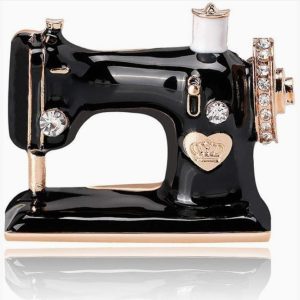 Vintage Sewing Machine Brooch